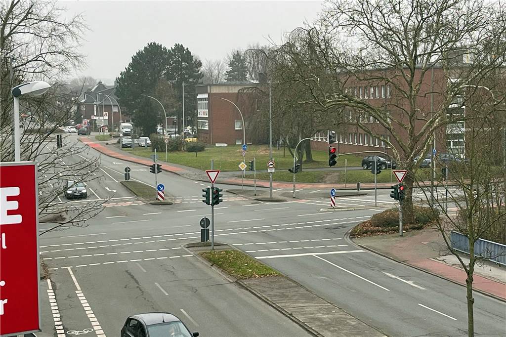 Zukunfts-Projekt „Werne neu verknüpft“ muss ordentlich Federn lassen Die Kreuzung am Stadthaus soll sich im Rahmen des Projektes „Werne neu verknüpft" in einen Kreisverkehr verwandeln.
