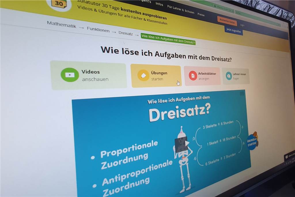 Mit Video: Kreuzschule führt wegen Corona neue Lernplattform ein Die Lernplattform bietet Themen für viele Fächer und tausende Übungen und Arbeitsblätter an.
