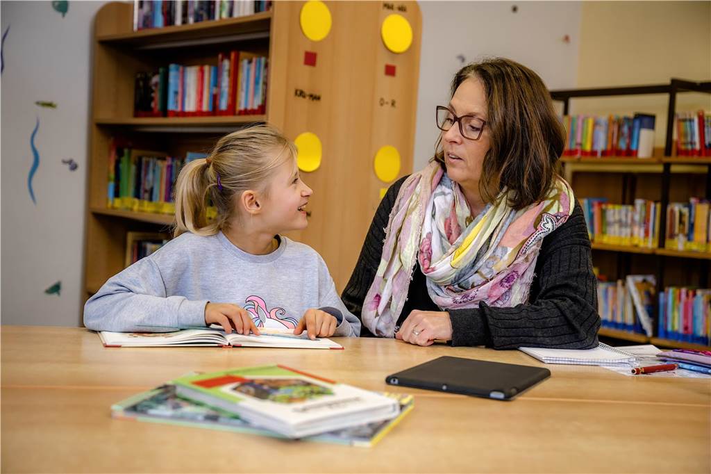 Kirchhellener wollen Mut machen: Mentoren für Leselernhilfe gesucht Die Lesestunden finden in einem geschützten Raum in der Schule statt ohne Notendruck oder Konkurrenzempfinden.