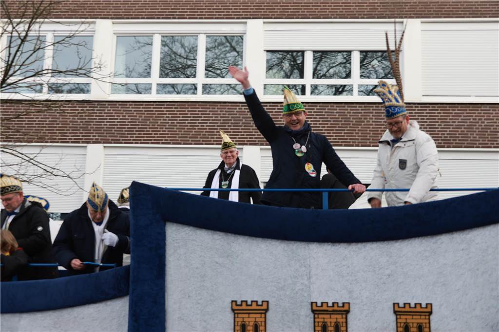 Fotos vom Rosenmontag: So haben die Stadtlohner Narren ihr Sessionsfinale gefeiert Die letzte große Karnevalsparty: 70 Zugnummern sind beim großen Rosenmontagsumzug durch Stadtlohn gefahren – und alle haben zusammen auf den Straßen gefeiert.
