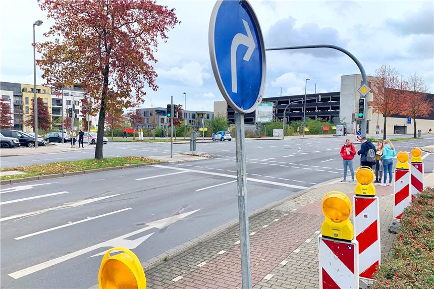 Wichtige Ost-West-Verbindung am Phoenix-See in Dortmund ist wieder befahrbar Die letzten Baustellenschilder stehen noch, doch die Straße ist wieder frei.