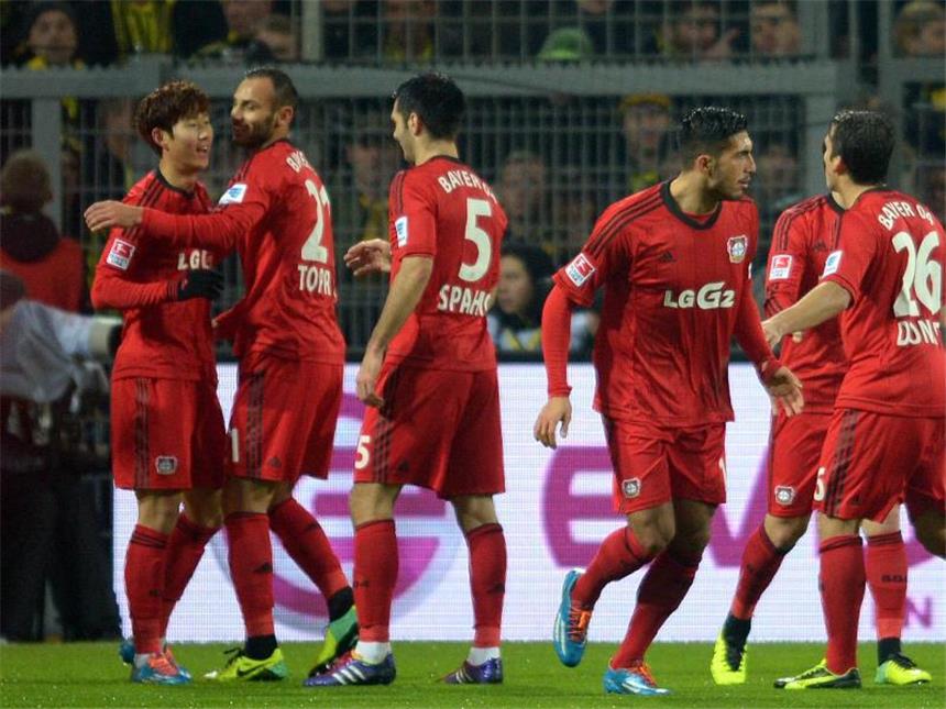 Leverkusen braucht Schützenhilfe von Manchester United Die Leverkusener brauchen Schützenhilfe aus Manchester. Foto: Federico Gambarini