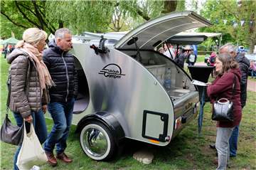 Die Life Style-Camper zogen die Blicke im Halterner Galen-Park auf sich.