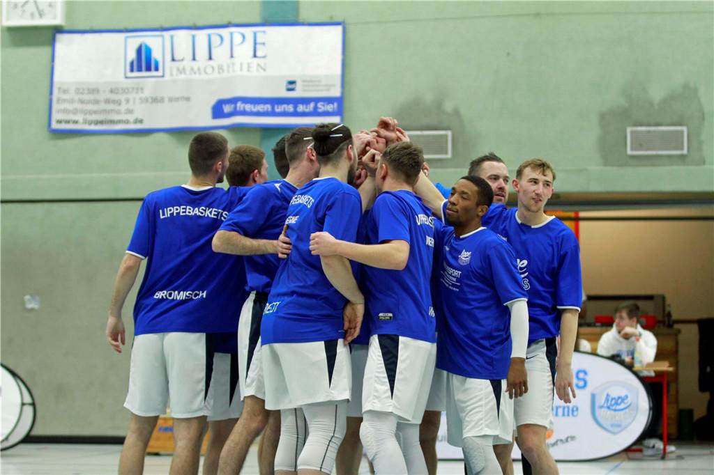 Die LippeBaskets Werne haben ihr Heimspiel gegen die Accent Baskets Salzkotten gewonnen. In der Ballspielhalle waren am Samstagabend rund 300 Zuschauer.