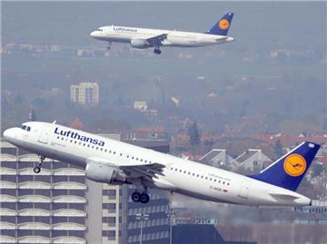 Die Lufthansa kann sich über mehr Fluggäste freuen. Foto: Boris Roessler