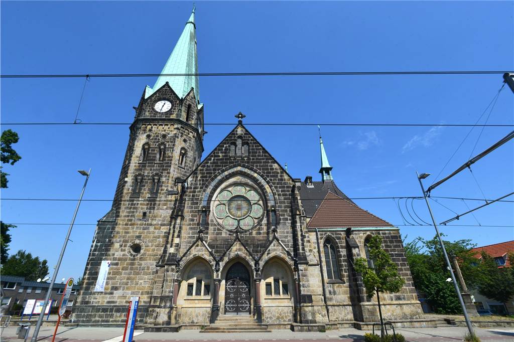Die Luther-Kirche am Asselner Hellweg.