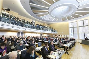 Die LWL-Landschaftsversammlung im Plenarsaal des LWL-Landeshauses in Münster