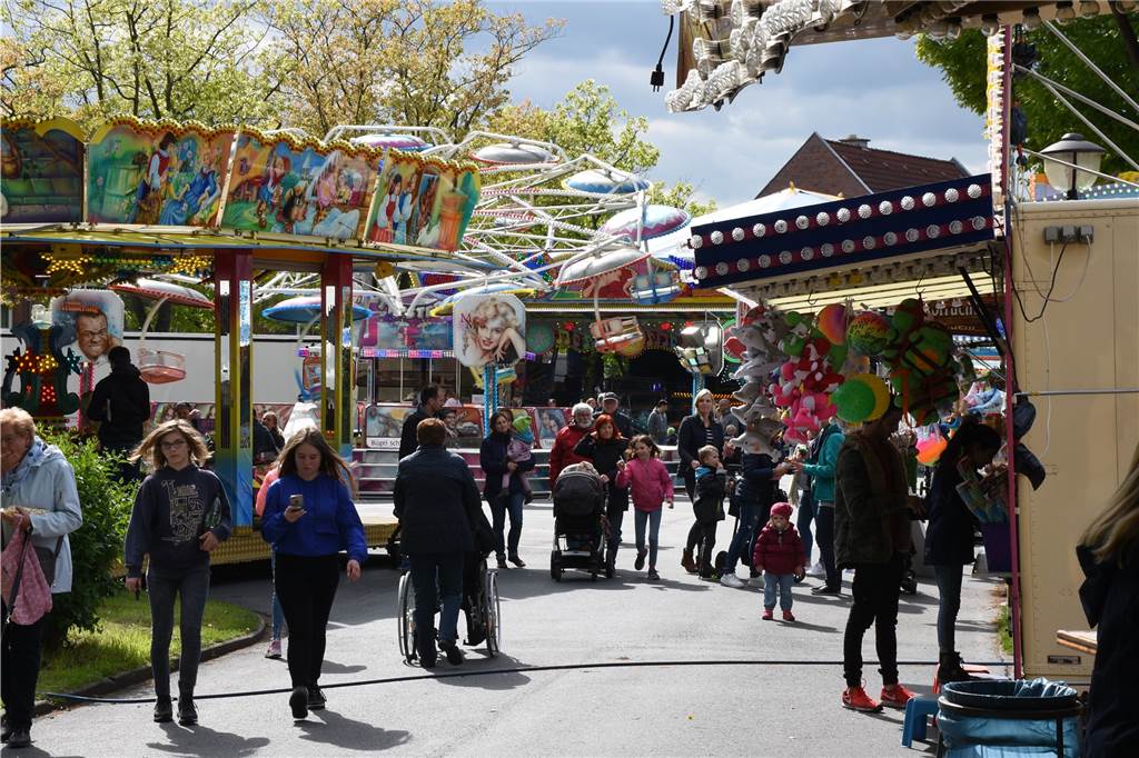 Die Woche in Werne: Heuballen-Brand, Astrazeneca-Impfung und Maikirmes-Absage Die Maikirmes in Werne (hier ein Archivbild) fällt auch in diesem Jahr aus. Nun liegen die Hoffnungen von Veranstaltern und Schaustellern auf Sim-Jü im Oktober