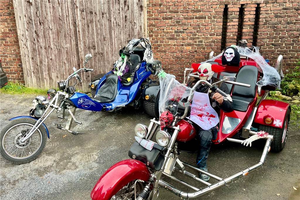 Halloween: „Horror-Trikes“ machen am 31. Oktober die Straßen unsicher Die Maschinen sind startklar. Halloween kann kommen.