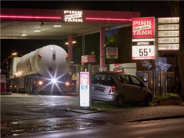 Die meisten Tankstellen verdienen nur wenig Geld mit dem Verkauf von Treibstoffen. Foto: Georg Wendt