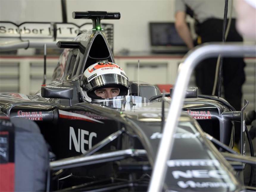 Vettel mit Feuerlöscher: Ungebremste Red-Bull-Probleme Die meisten Umläufe schaffte Adrian Sutil im Sauber mit 82. Foto: Mazen Mahdi