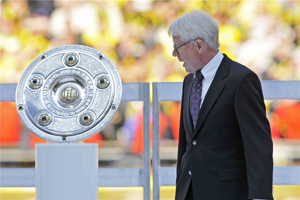 BVB-Präsident Dr. Reinhard Rauball mit deutlicher Forderung vor der Mitgliederversammlung Die Meisterschaft mit dem BVB: Etwas, das Reinhard Rauball noch nicht abgeschrieben hat.