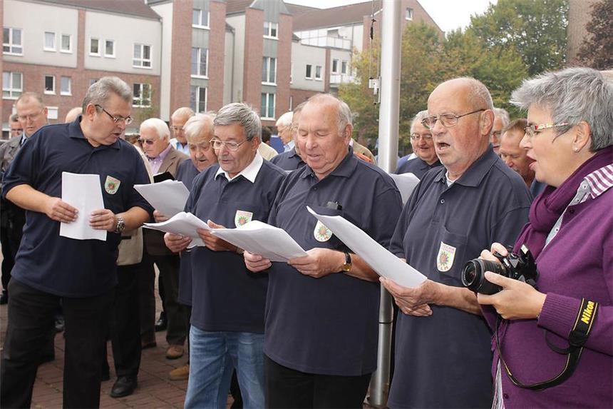 Selmer Chorleiter enttäuscht vom Day of Song Die Mitglieder vom Polizeichor Quartettverein beim Day of Song.