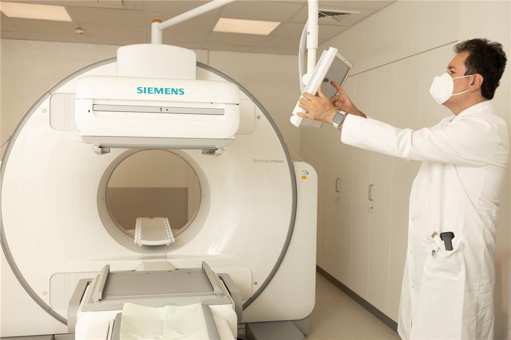 Sanierung am Knappschaftskrankenhaus hat Patienten-Psyche im Blick Die moderne SPECT/CT-Kamera liefert ein genaueres Bild vom Innern der Patienten, als das bisher möglich war
