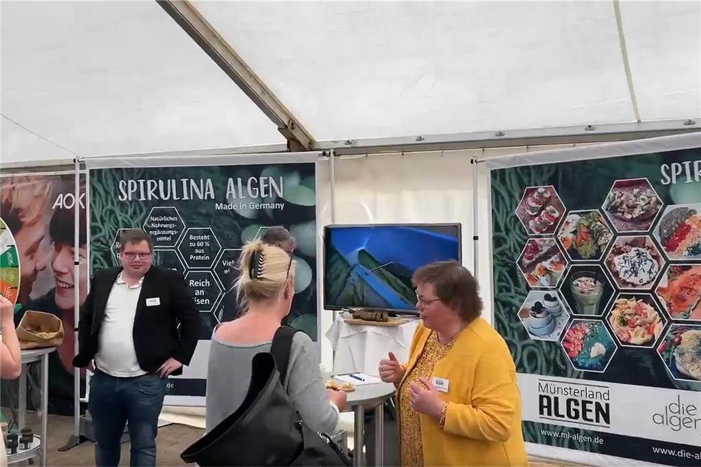 Rund 20.000 Besucher, zufriedene Betriebe: „Gewerbeschau war voller Erfolg!“ Die Münsterland Algen GmbH präsentiert ihre Produkte das erste Mal auf der Gewerbeschau in Südlohn und Oeding.