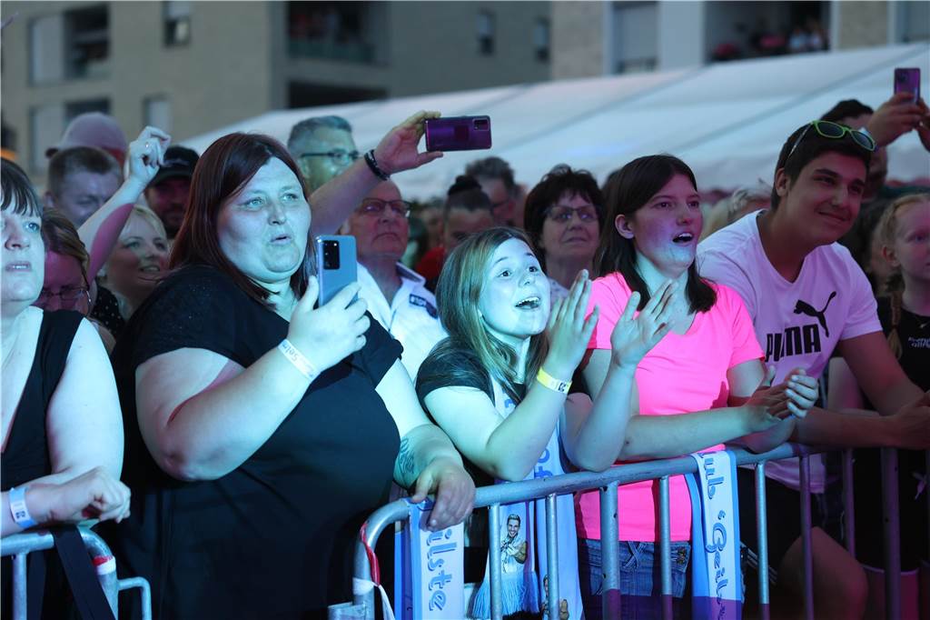 Stadtfest Selm 2024: Fußballerspruch bringt Stars auf die Bühne Die Musikveranstaltungen bei den Selmer Stadtfesten haben eines gemeinsam: Sie verbinden Fans mit den Stars auf der Bühne.