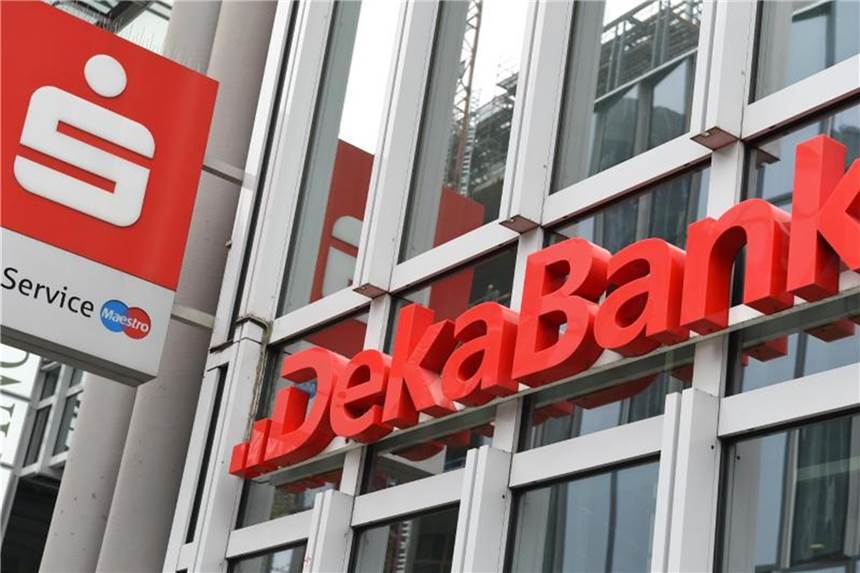 Dekabank peilt in schwierigem Umfeld Gewinnsteigerung an Die Nachfrage nach Fonds und Zertifikaten ist nach Deka-Angaben nach wie vor hoch. Foto: Arne Dedert