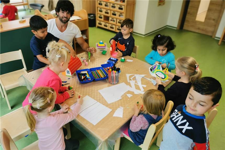 Neue Caritas-Kita am Meisenweg hat ihren vollen Betrieb aufgenommen Die neue Caritas-Kindertagesstätte am Meisenweg konnter erst nur mit einer Notgruppe betrieben werden. Jetzt arbeitet man dort im vollen Regelbetrieb.