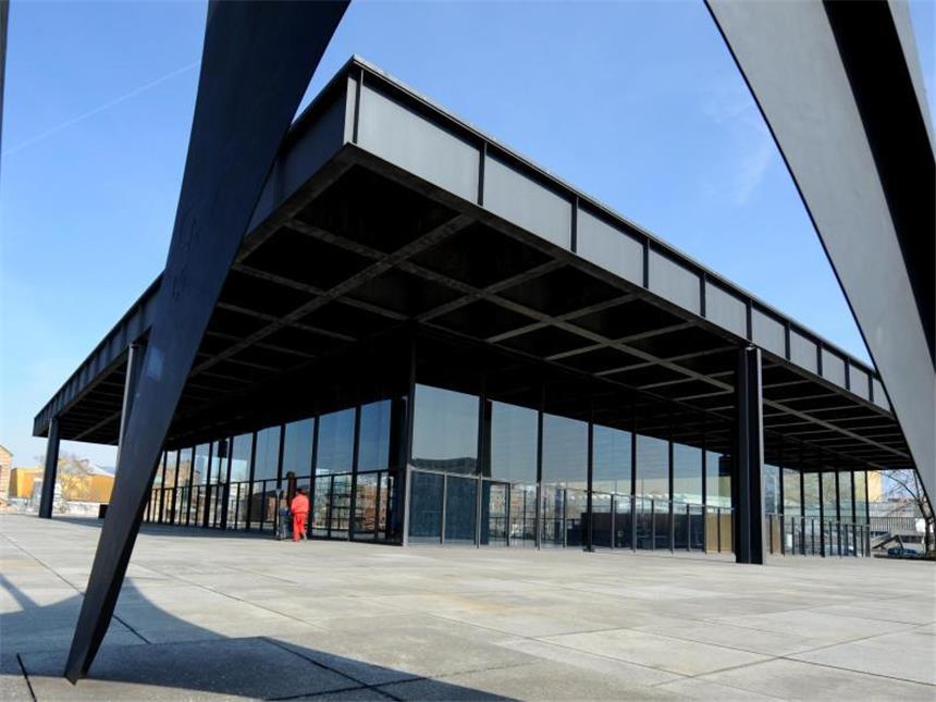 Mehr Geld für die Kultur Die Neue Nationalgalerie in Berlin von Ludwig Mies van der Rohe. Foto: Jörg Carstensen