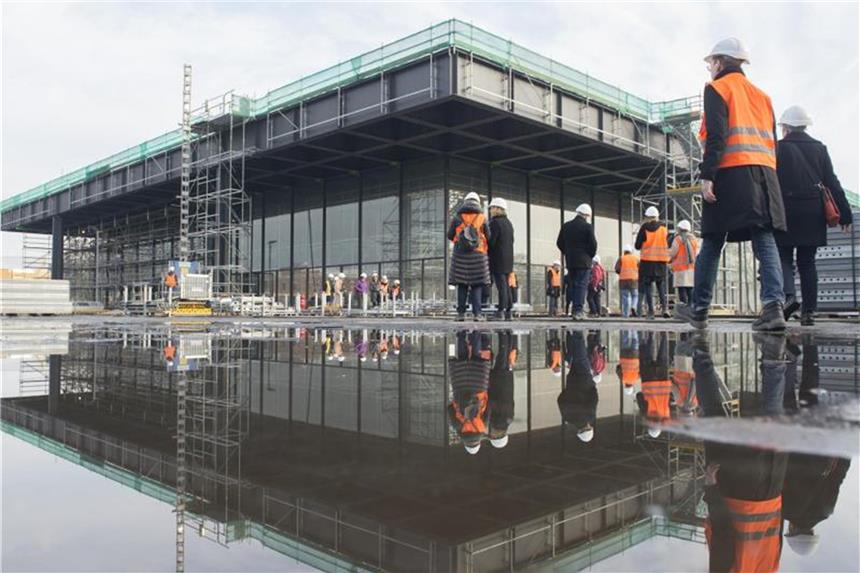 Sanierung der Neuen Nationalgalerie geht voran Die Neue Nationalgaleriein Berlin wird von Grund auf saniert. Foto: Paul Zinken