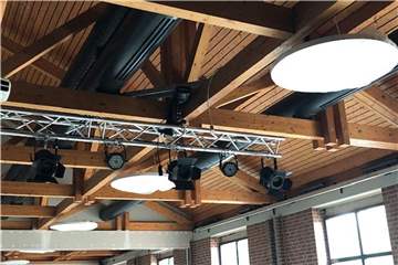 Die neue Ton- und Lichttechnik ermöglicht verschiedenste Veranstaltungen und hält dabei den Zusatzaufwand in Grenzen.