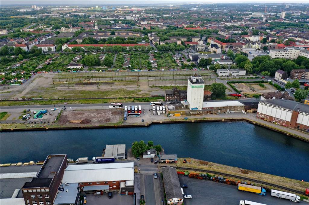 Die nördliche Speicherstraße am Hafen wird nun für eine Umsiedlung der Fachhochschule in den Blick genommen.