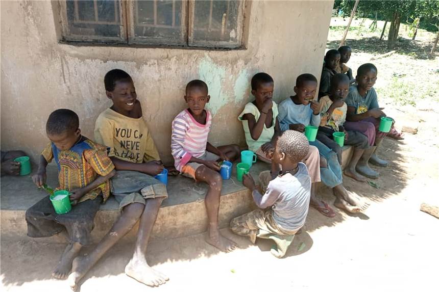 Kampf ums Überleben in Uganda: Raesfelder starten Hilfsaktion Die Not ist groß im Umfeld des Waisenhauses von Pfarrer Charles in Kumi (Uganda). In Raesfeld startet nun eine neue Hilfsaktion.