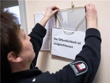 "Die Öffentlichkeit ist ausgeschlossen": Prozess um die Berichterstattung über den Gesundheitszustand von Ex-Formel-1-Weltmeister Michael Schumacher. Foto: Christian Charisius/Archiv