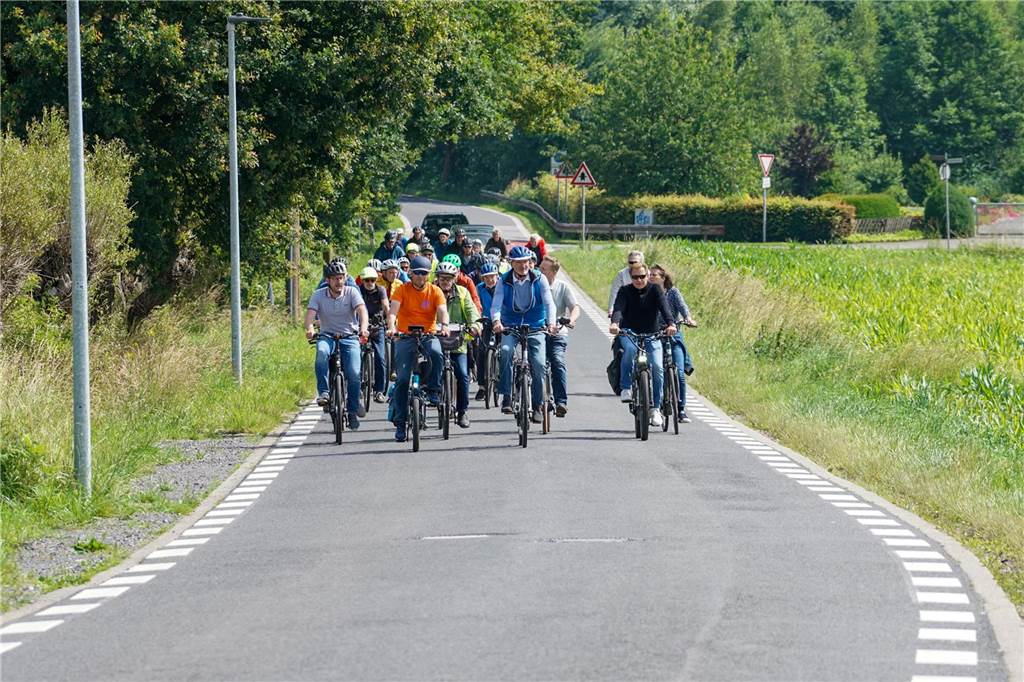 Die örtlichen Fahrradclubs Aufbruch Fahrrad und des ADFC setzen sich für die Radwege in Kirchhellen ein. 