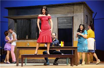 Die Oper Dortmund rettet die "Carmen"-Vorstellung. 