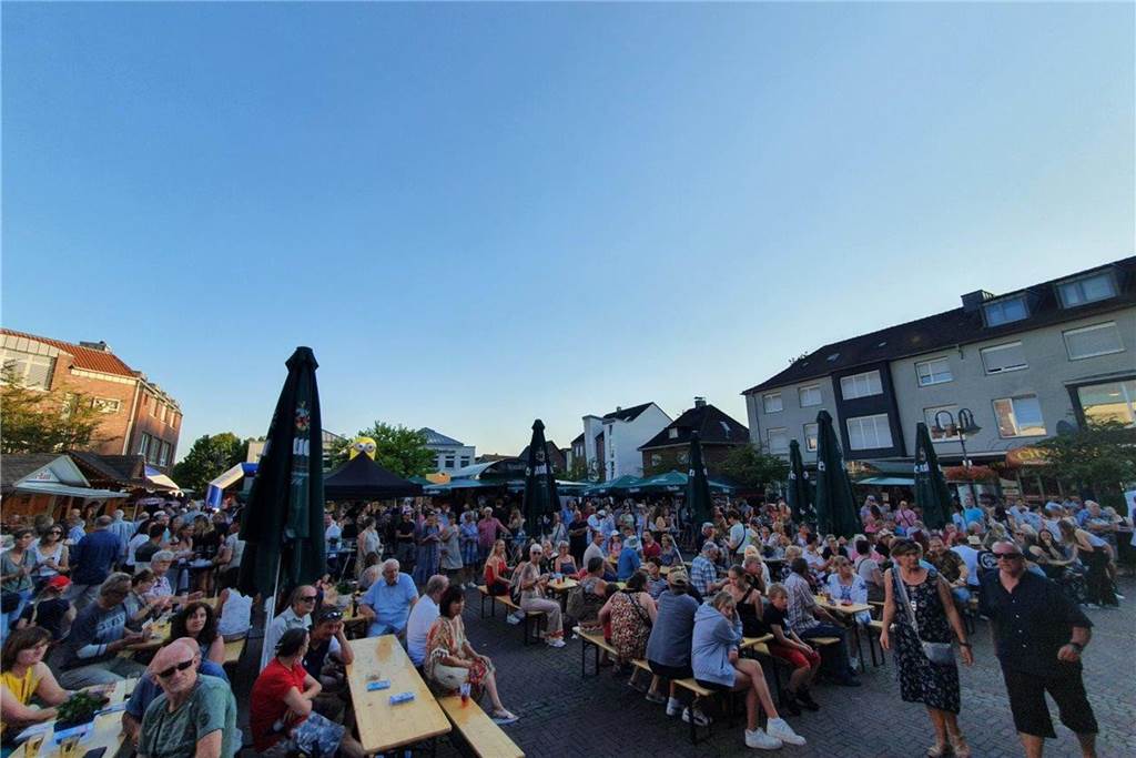 Kirchhellener Dorffest: Programm in der Dorfmitte lockt Groß und Klein Die Organisatoren hoffen pünktlich zum Dorffest auf endlich besseres Wetter.