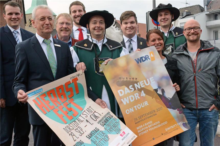 Herbstfest mit WDR4-Konzert und 14 Fanfarenzügen Die Organisatoren und Schirmherren freuen sich auf das Programm des Herbstfestes.
