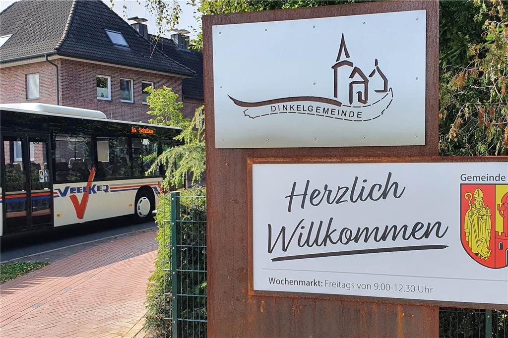 Digitale Info-Stelen geplant: Mehr Service und Infos für alle Bürger Ortseingangstafel in Heek