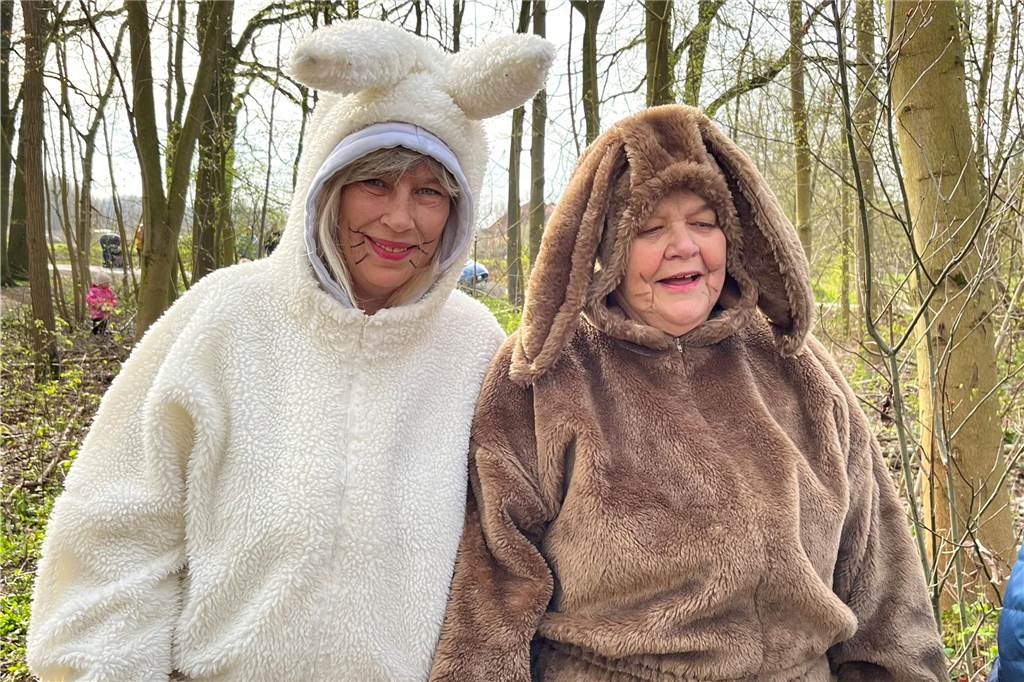 Die Ostereier-Suche im Lüffe Park in Selm fand nun zum 47. Mal statt. Endlich wieder nach lange Coronapause, fanden Veranstalter und die viele Kinder, die freudestrahlend durch den Park flitzten und mit Körbchen voller bunter Eier wieder hinauspazierten.