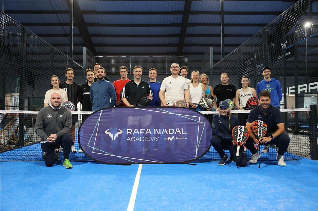 Die Padelbox hatte am Wochenende hochkarätigen Besuch. Mit der Rafael-Nadal-Academy war eine der erfolgreichsten Padel-Akademien zu Gast. Wir waren mit der Kamera dabei.