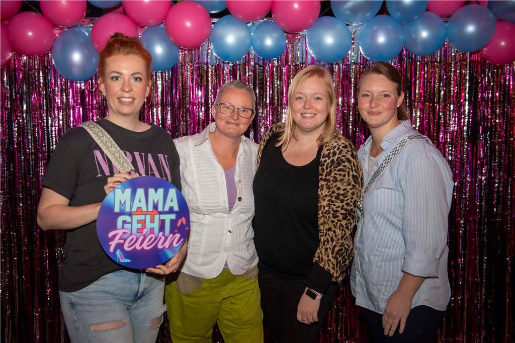 Die Party nur für Mamas und ihre Freundinnen kam bestens in der Stadtmühle an. Zu den Hits der 70er- und 80er-Jahre wurde getanzt.