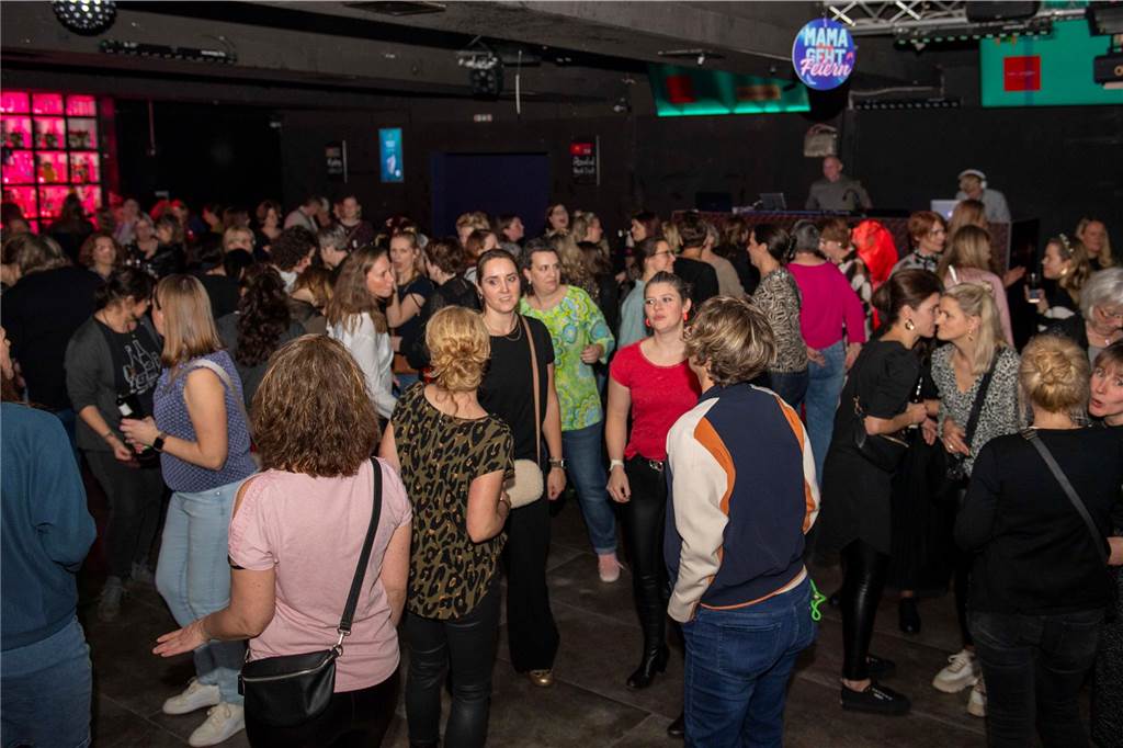 Die Party nur für Mamas und ihre Freundinnen kam bestens in der Stadtmühle an. Zu den Hits der 70er- und 80er-Jahre wurde getanzt.