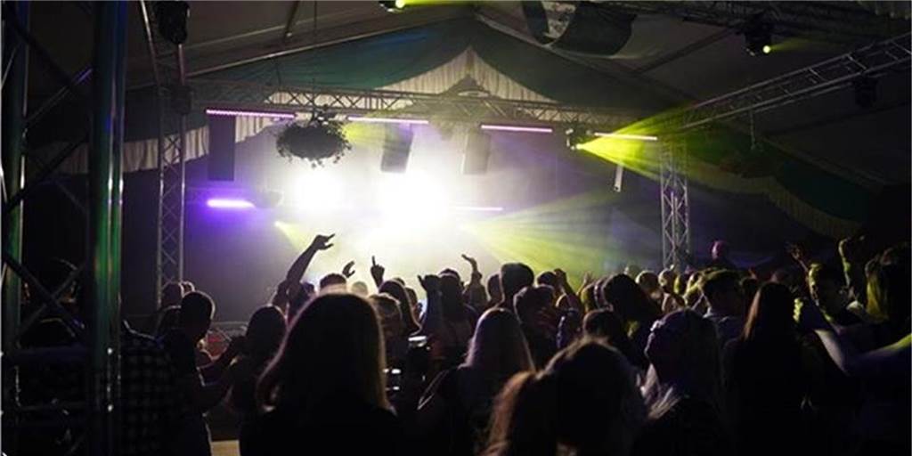 Festwirte halten Umdenken für notwendig: Personal wird knapp bei Schützenfestwirten Die Partylaune auf dem Nordicker Schützenfest war kaum zu bremsen. Festwirte haben jedoch einen kritischen Blick auf die Entwicklung der Feste in den nächsten Jahren.