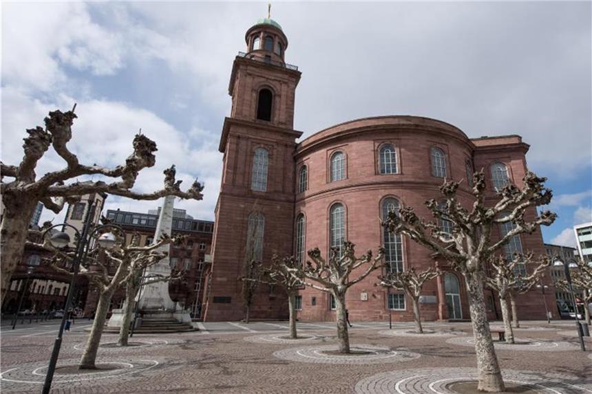 Die Paulskirche wurde nach der Zerstörung im Zweiten Weltkrieg schnell wiederaufgebaut. Foto: Fabian Sommer