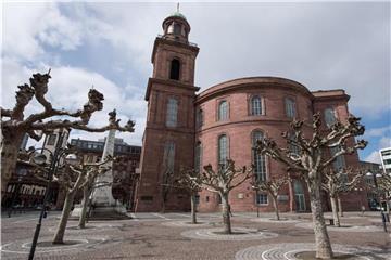 Die Paulskirche wurde nach der Zerstörung im Zweiten Weltkrieg schnell wiederaufgebaut. Foto: Fabian Sommer