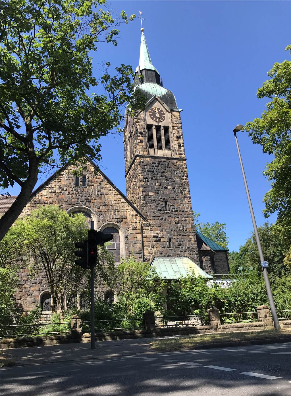 Frank Ronge über den Abschied von Christophorusheim, Waldbühne und Petrikirche Die Petrikirche in Habinghorst wird aufgegeben.