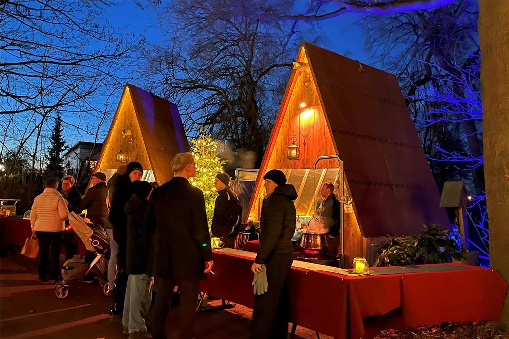 Taschendiebe auf Weihnachtsmarkt: Polizei gibt Tipps zum Schutz Weihnachtsmarkt in Heek
