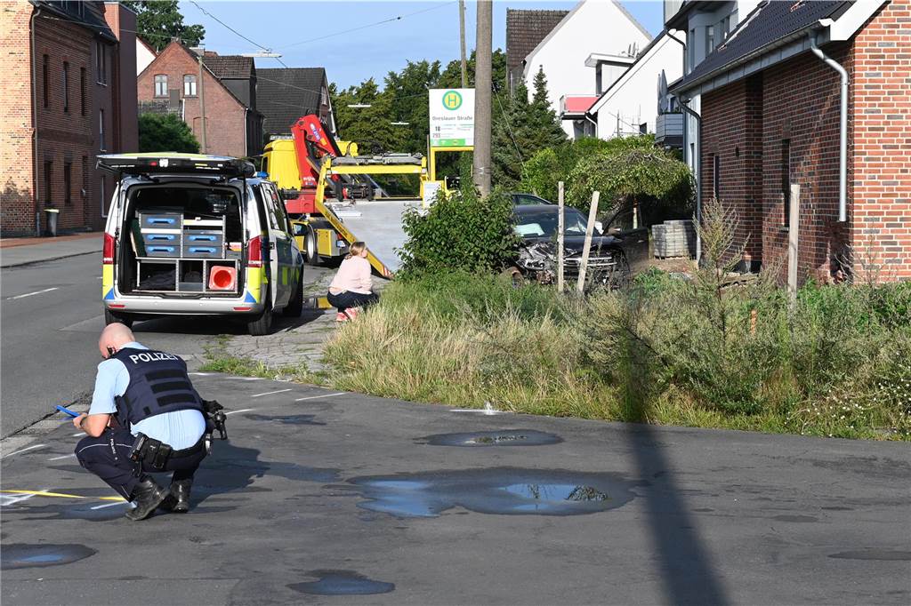 Die Polizei nahm den Unfall auf.