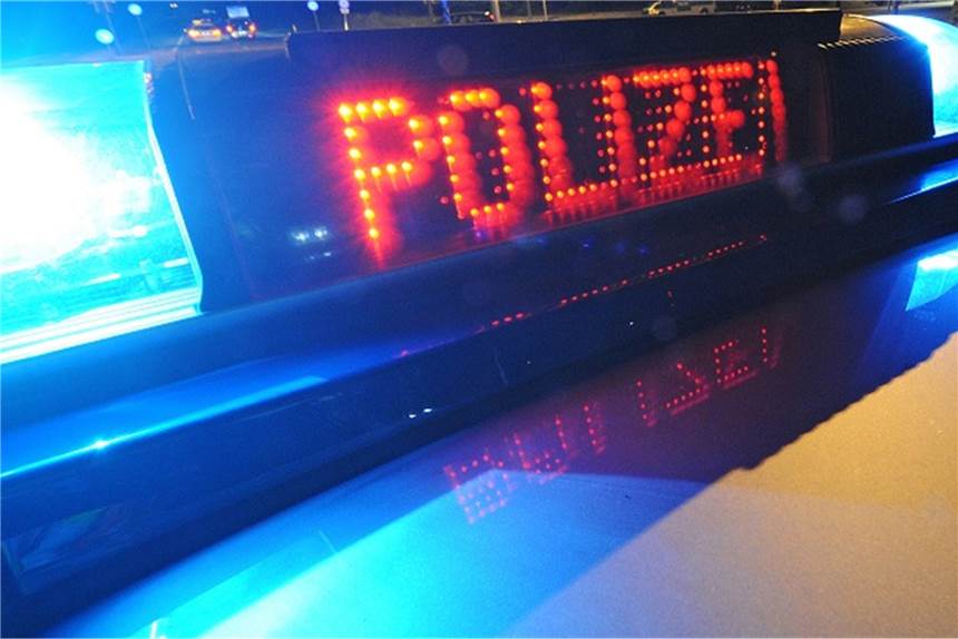 Betrüger hauen 86-jährige Wernerin übers Ohr und erbeuten viel Geld Die Polizei warnt vor Trickbetrügern. Sie geben sich als falsche Polizisten aus und erbeuteten von einer Werner Seniorin einen fünfstelligen Betrag.