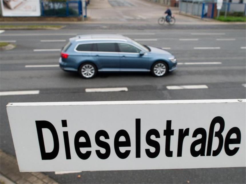Experten: Gebrauchte VW-Diesel trotz Dieselgate preisstabil Die Preise für VW-Diesel-Gebrauchtwagen sind derzeit trotz des Abgasskandals stabil. Foto: Julian Stratenschulte/Symbolbild