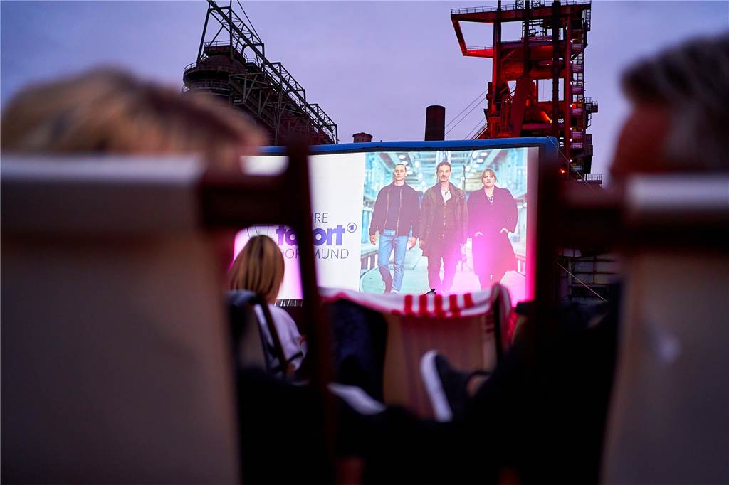 Faber-Schauspieler Hartmann: 10 Jahre Dortmund-Tatort niemals geahnt Die Premiere war der große Abschluss der Dortmunder Filmnächte auf Phoenix-West.