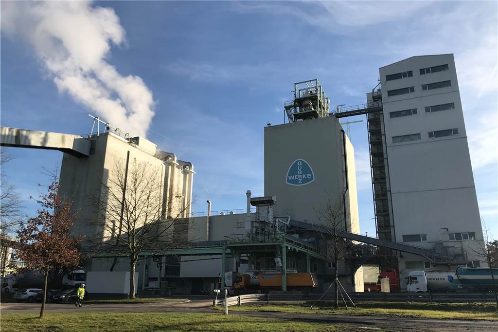 Auf Halterner Sand gebaut: Quarzwerke wachsen beständig Die Quarzwerke am Standort in Sythen werden derzeit ausgebaut. Unter anderem entsteht ein zweiter Siebturm.