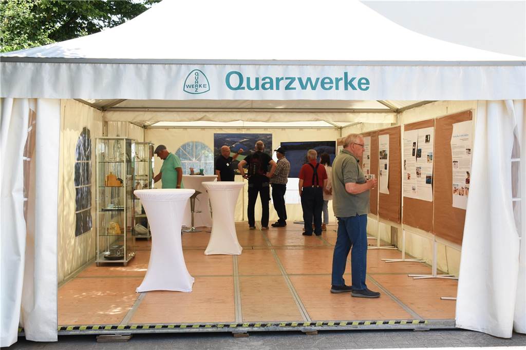 Die Quarzwerke haben ihren 100. Geburtstag am Samstag mit einem "Tag der offenen Tür" gefeiert.