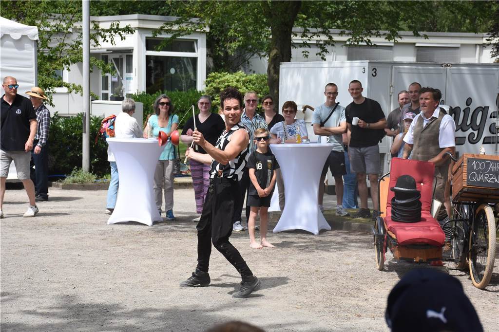 Die Quarzwerke haben ihren 100. Geburtstag am Samstag mit einem "Tag der offenen Tür" gefeiert.