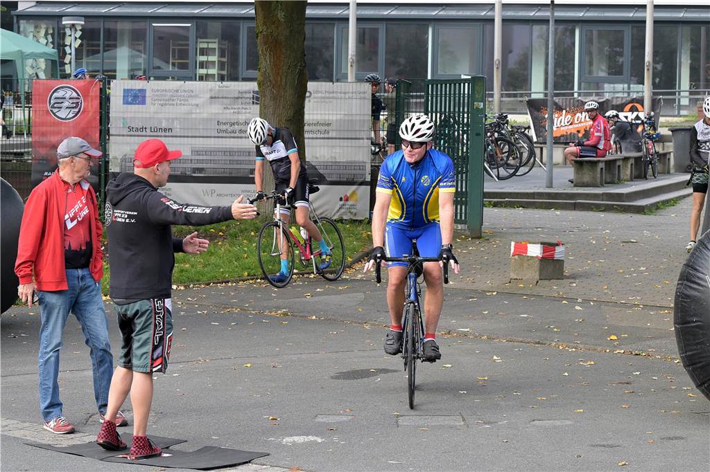 Die Radsportler Lünens freuten sich über das RTF- und Gravel-Event mit Start an der Dammwiese.